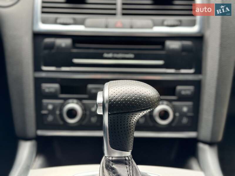 Позашляховик / Кросовер Audi Q7 2012 в Львові