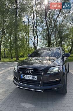 Внедорожник / Кроссовер Audi Q7 2007 в 