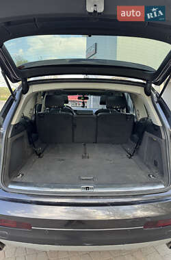 Внедорожник / Кроссовер Audi Q7 2007 в 