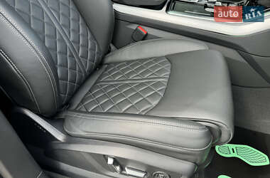 Внедорожник / Кроссовер Audi Q7 2021 в 