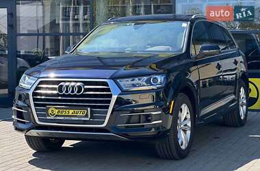 Внедорожник / Кроссовер Audi Q7 2016 в 