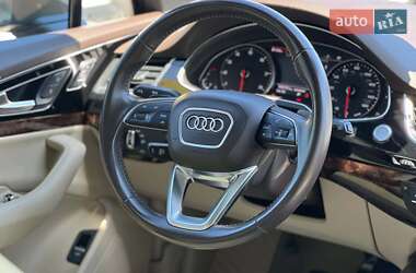 Внедорожник / Кроссовер Audi Q7 2016 в 