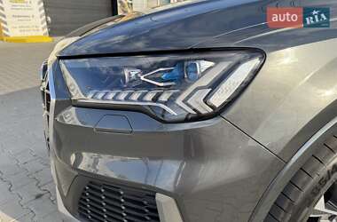 Внедорожник / Кроссовер Audi Q7 2020 в 