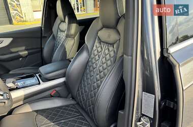 Внедорожник / Кроссовер Audi Q7 2020 в 