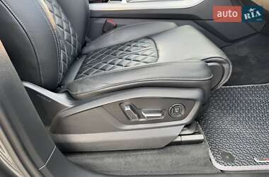 Внедорожник / Кроссовер Audi Q7 2020 в 
