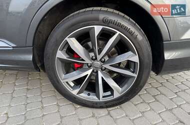 Внедорожник / Кроссовер Audi Q7 2020 в 