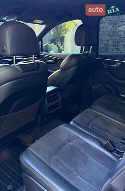 Внедорожник / Кроссовер Audi Q7 2020 в 