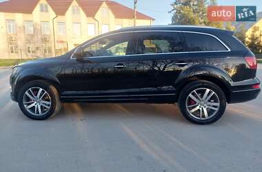Внедорожник / Кроссовер Audi Q7 2012 в 