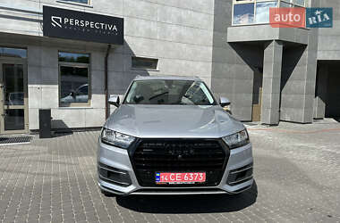Внедорожник / Кроссовер Audi Q7 2018 в 