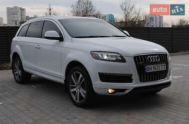 Позашляховик / Кросовер Audi Q7 2015 в 