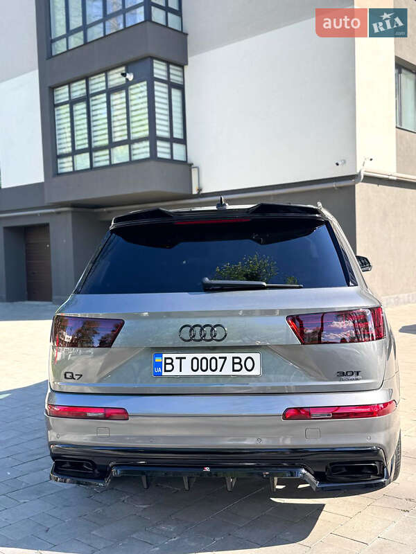 Внедорожник / Кроссовер Audi Q7 2016 в Ивано-Франковске