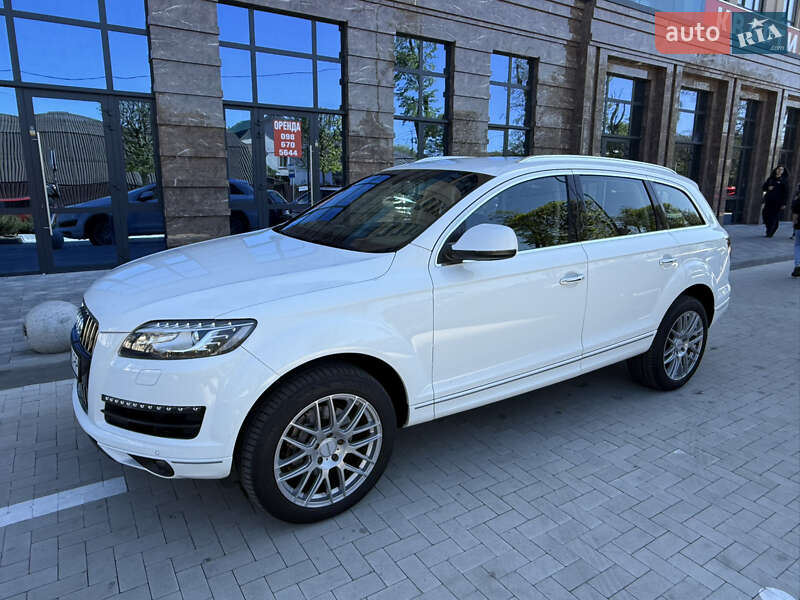 Позашляховик / Кросовер Audi Q7 2014 в Ірпені