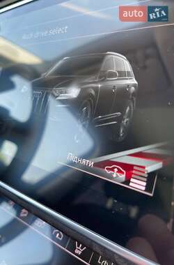 Внедорожник / Кроссовер Audi Q7 2019 в 