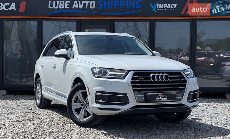 Внедорожник / Кроссовер Audi Q7 2018 в 