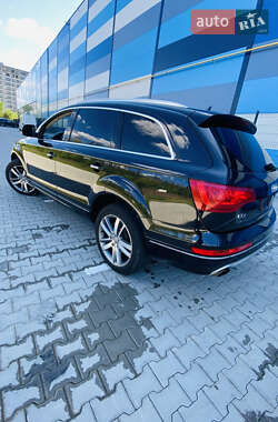 Внедорожник / Кроссовер Audi Q7 2012 в 