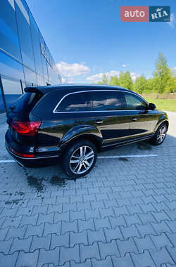 Внедорожник / Кроссовер Audi Q7 2012 в 