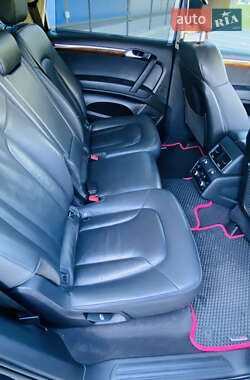 Внедорожник / Кроссовер Audi Q7 2012 в 