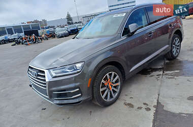 Позашляховик / Кросовер Audi Q7 2019 в Києві