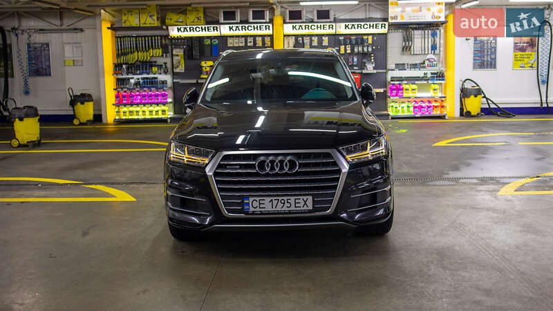 Позашляховик / Кросовер Audi Q7 2015 в Чернівцях