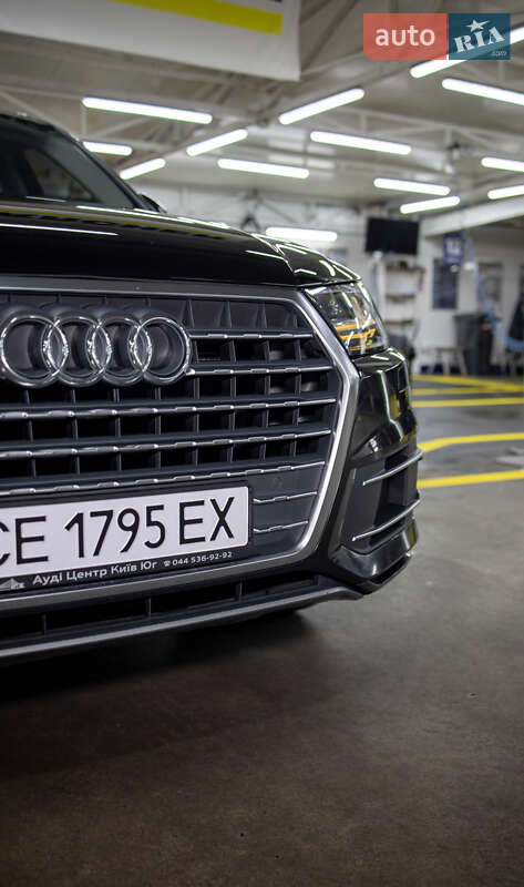 Позашляховик / Кросовер Audi Q7 2015 в Чернівцях