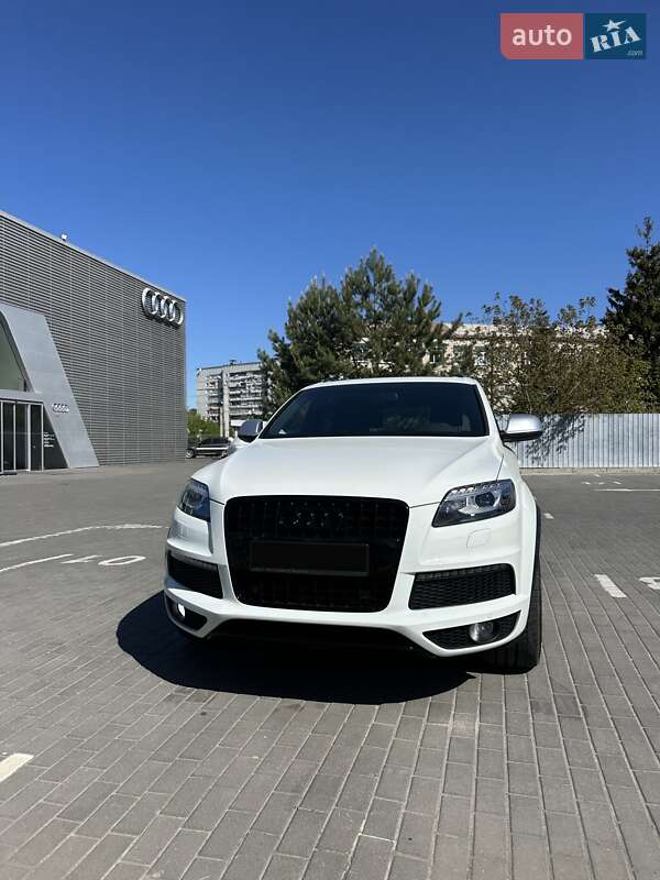 Позашляховик / Кросовер Audi Q7 2012 в Києві фото 5 Позашляховик / Кросовер Audi Q7 2012 в Києві
