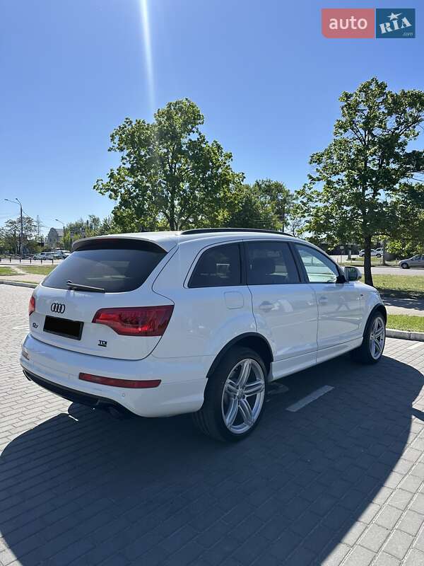 Позашляховик / Кросовер Audi Q7 2012 в Києві фото 10 Позашляховик / Кросовер Audi Q7 2012 в Києві