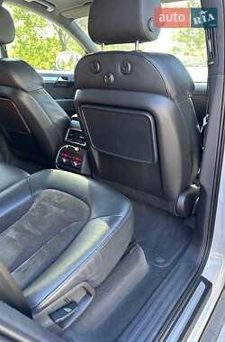 Внедорожник / Кроссовер Audi Q7 2012 в 