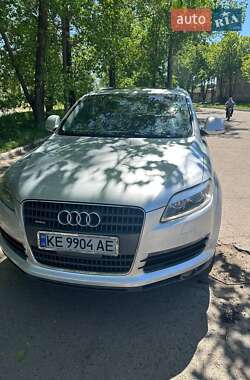 Позашляховик / Кросовер Audi Q7 2007 в Павлограді