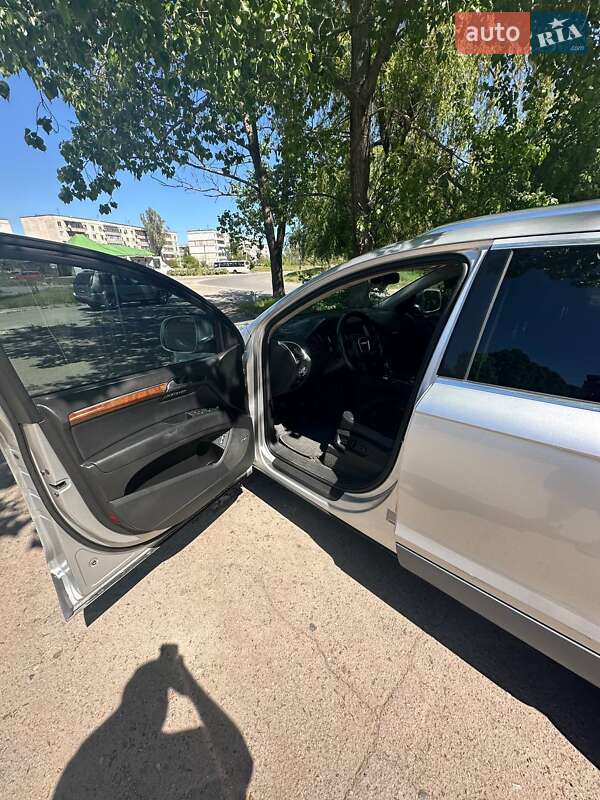 Позашляховик / Кросовер Audi Q7 2007 в Павлограді