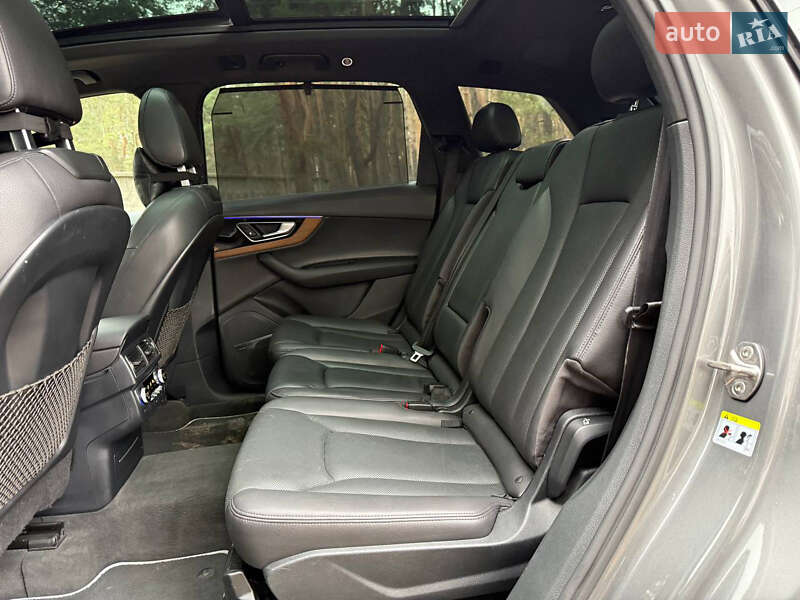 Позашляховик / Кросовер Audi Q7 2016 в Одесі