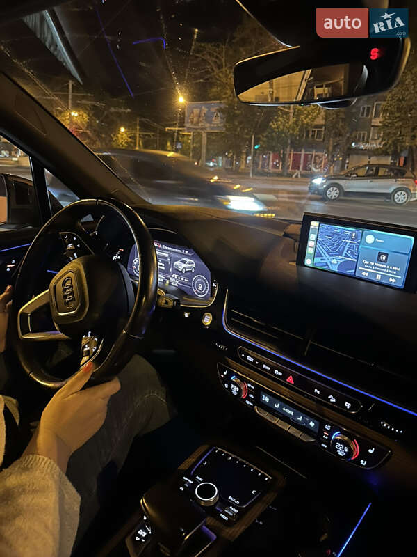Позашляховик / Кросовер Audi Q7 2016 в Одесі