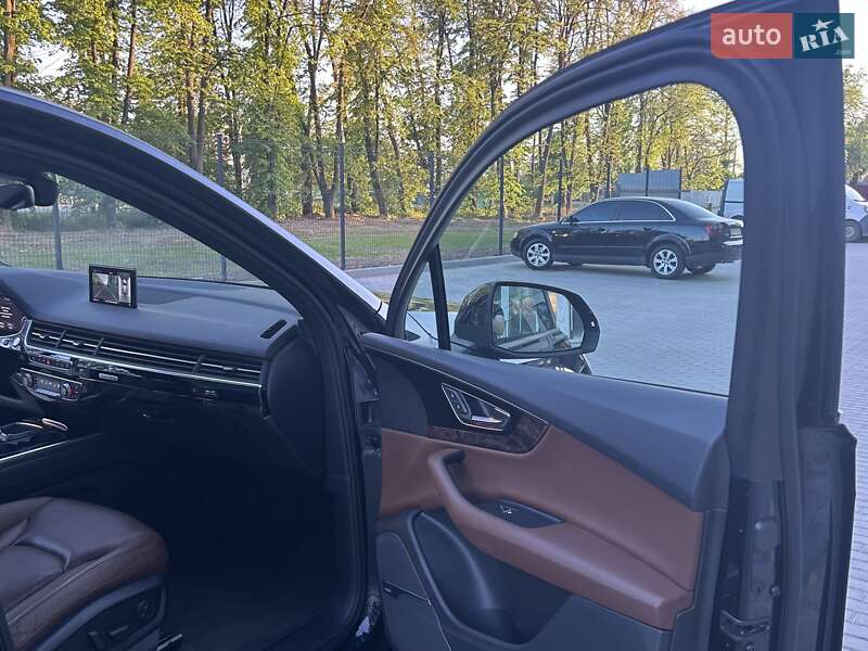 Внедорожник / Кроссовер Audi Q7 2016 в Виннице