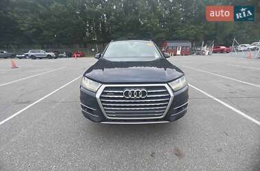 Позашляховик / Кросовер Audi Q7 2016 в 