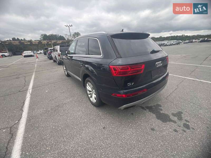 Внедорожник / Кроссовер Audi Q7 2016 в Виннице