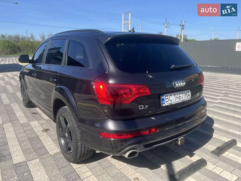 Позашляховик / Кросовер Audi Q7 2014 в Львові