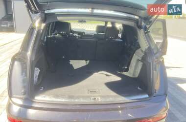 Внедорожник / Кроссовер Audi Q7 2014 в 