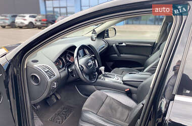 Внедорожник / Кроссовер Audi Q7 2014 в 