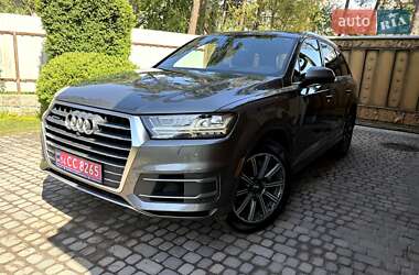 Позашляховик / Кросовер Audi Q7 2017 в Львові