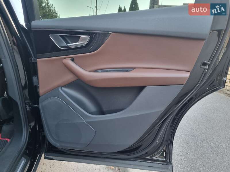 Внедорожник / Кроссовер Audi Q7 2016 в Виннице