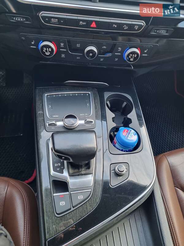 Внедорожник / Кроссовер Audi Q7 2016 в Виннице