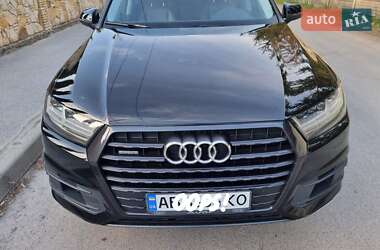 Внедорожник / Кроссовер Audi Q7 2016 в 