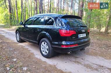 Внедорожник / Кроссовер Audi Q7 2010 в 