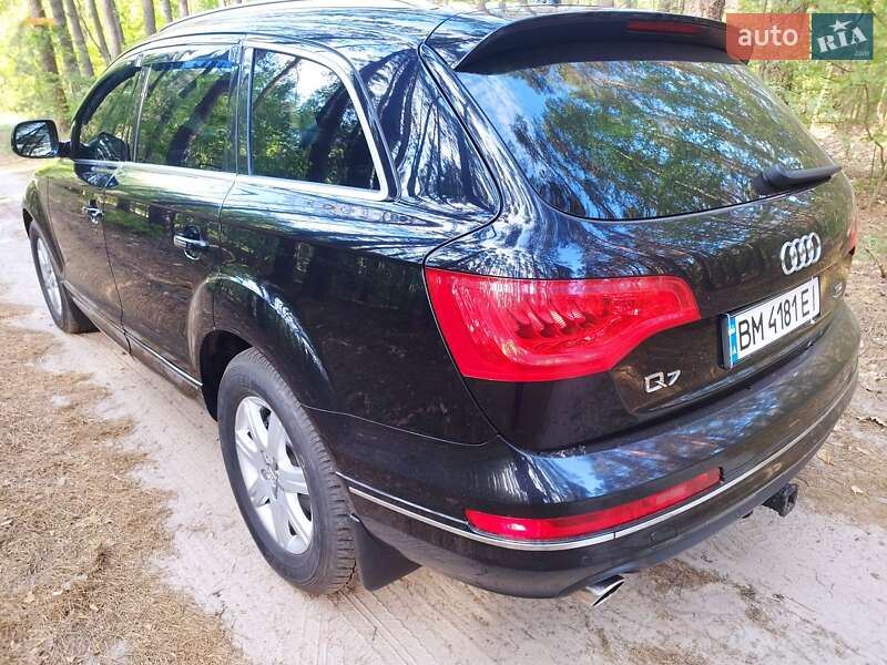 Позашляховик / Кросовер Audi Q7 2010 в Охтирці