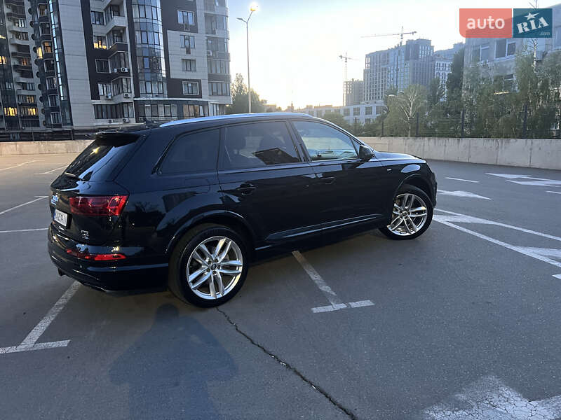 Внедорожник / Кроссовер Audi Q7 2016 в Киеве фото 12 Внедорожник / Кроссовер Audi Q7 2016 в Киеве