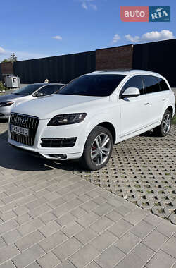 Внедорожник / Кроссовер Audi Q7 2013 в 