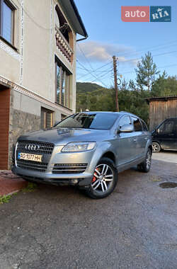 Внедорожник / Кроссовер Audi Q7 2007 в 