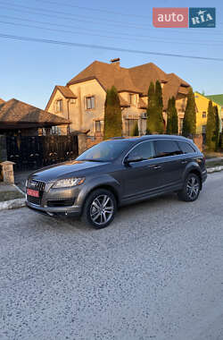 Внедорожник / Кроссовер Audi Q7 2012 в 