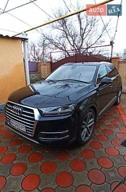 Позашляховик / Кросовер Audi Q7 2017 в Ананьїві