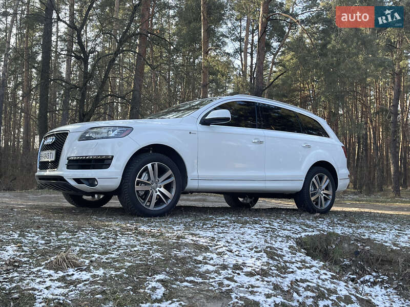 Внедорожник / Кроссовер Audi Q7 2014 в Прилуках