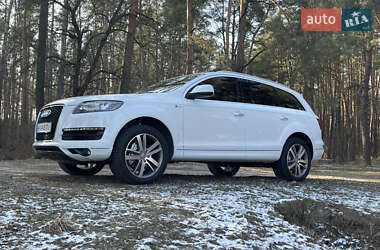 Внедорожник / Кроссовер Audi Q7 2014 в 